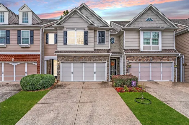 $348,500 | 925 Pierce Ivy Court Northeast, Lawrenceville, GA 30043