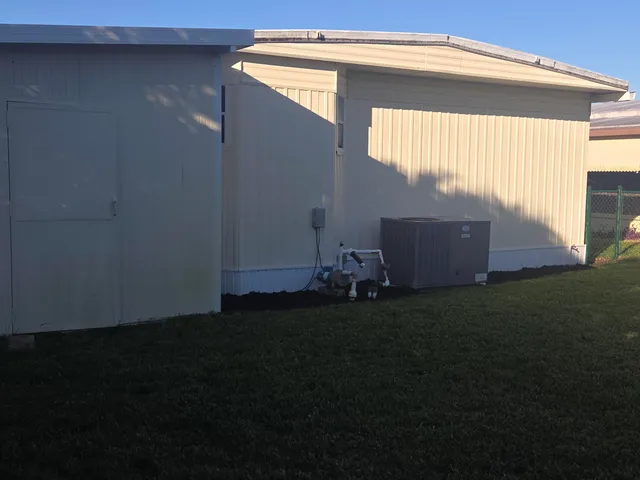 $264,900 | 7871 Southeast Shenandoah Drive, Hobe Sound, FL 33455