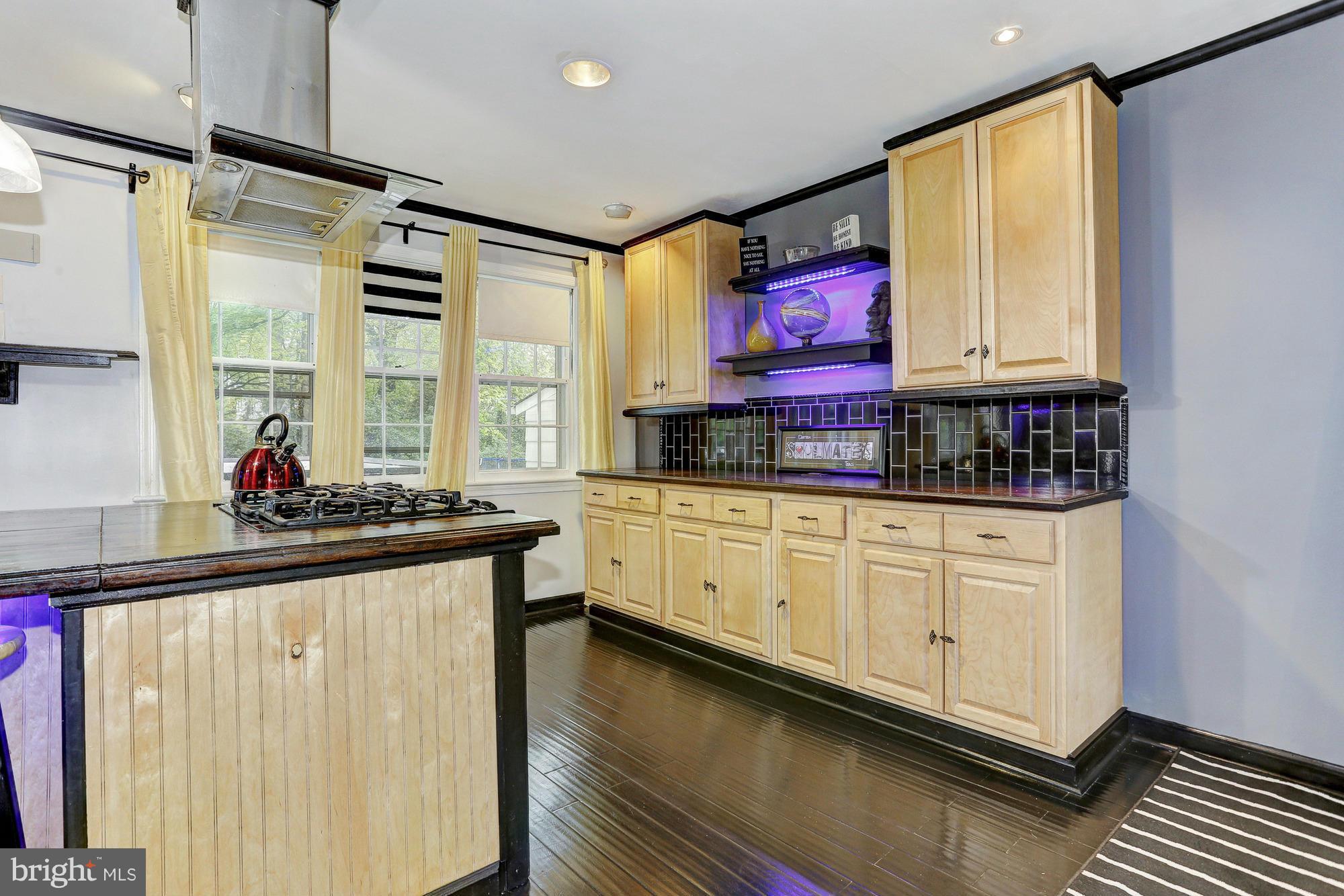 2302 Musgrove Road Silver Spring, MD 20904 - Photo 5 of 25 Kitchen