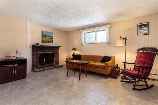 6 Barbara Road Stoneham, MA 02180 - Photo 12 of 22 Gallery Image 12
