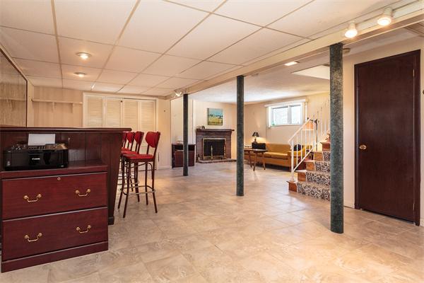 6 Barbara Road Stoneham, MA 02180 - Photo 7 of 22 Gallery Image 7