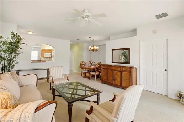 $475,000 | 5685 Heron Lane, Unit 304, Naples, FL 34110