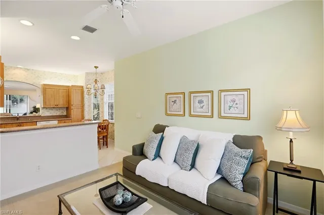 $475,000 | 5685 Heron Lane, Unit 304, Naples, FL 34110