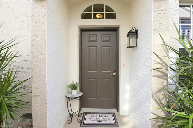 $475,000 | 5685 Heron Lane, Unit 304, Naples, FL 34110