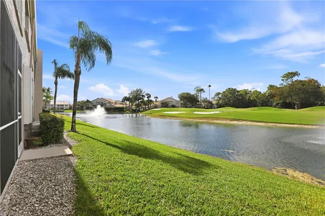 $475,000 | 5685 Heron Lane, Unit 304, Naples, FL 34110