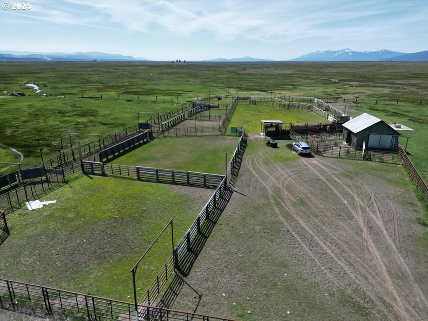 9800 Sevenmile Road Fort Klamath, OR 97626 - Photo 22 of 40