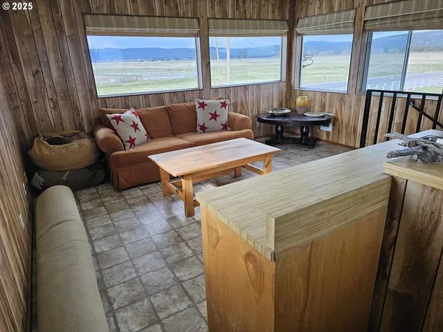 $7,950,000 | 9800 Sevenmile Road, Fort Klamath, OR 97626