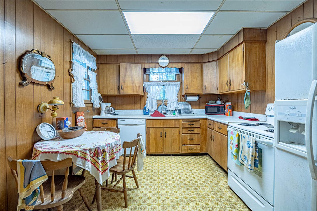 60 Brandy Brook Road Glocester, RI 02814 - Photo 18 of 22 Gallery Image 18