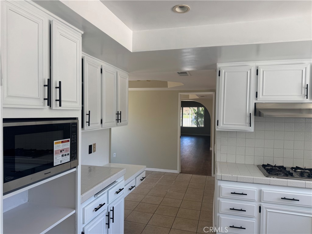 16650 Rinaldi Street Granada Hills, CA 91344 - Photo 11 of 18
