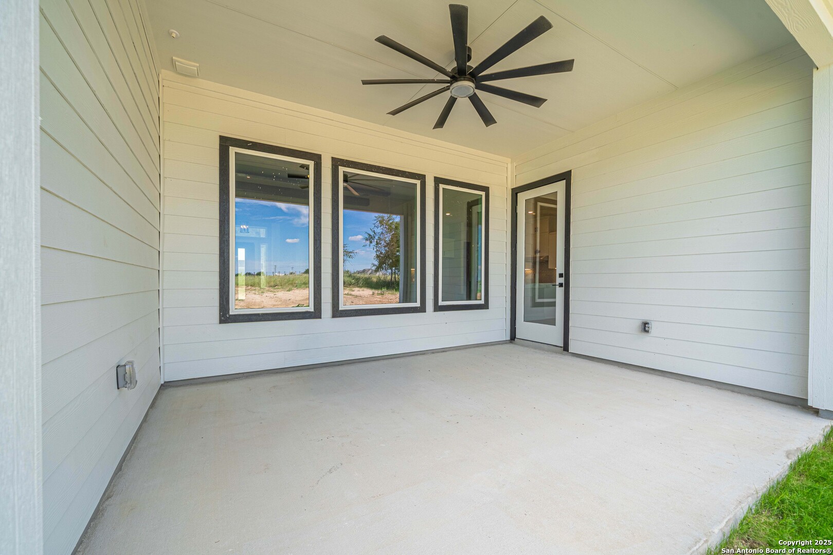 254 Firewheel Loop Floresville, TX 78114 - Photo 28 of 31