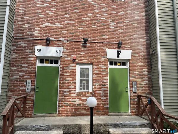 $315,000 | 5 Woodside Avenue, Unit F65, Danbury, CT 06810