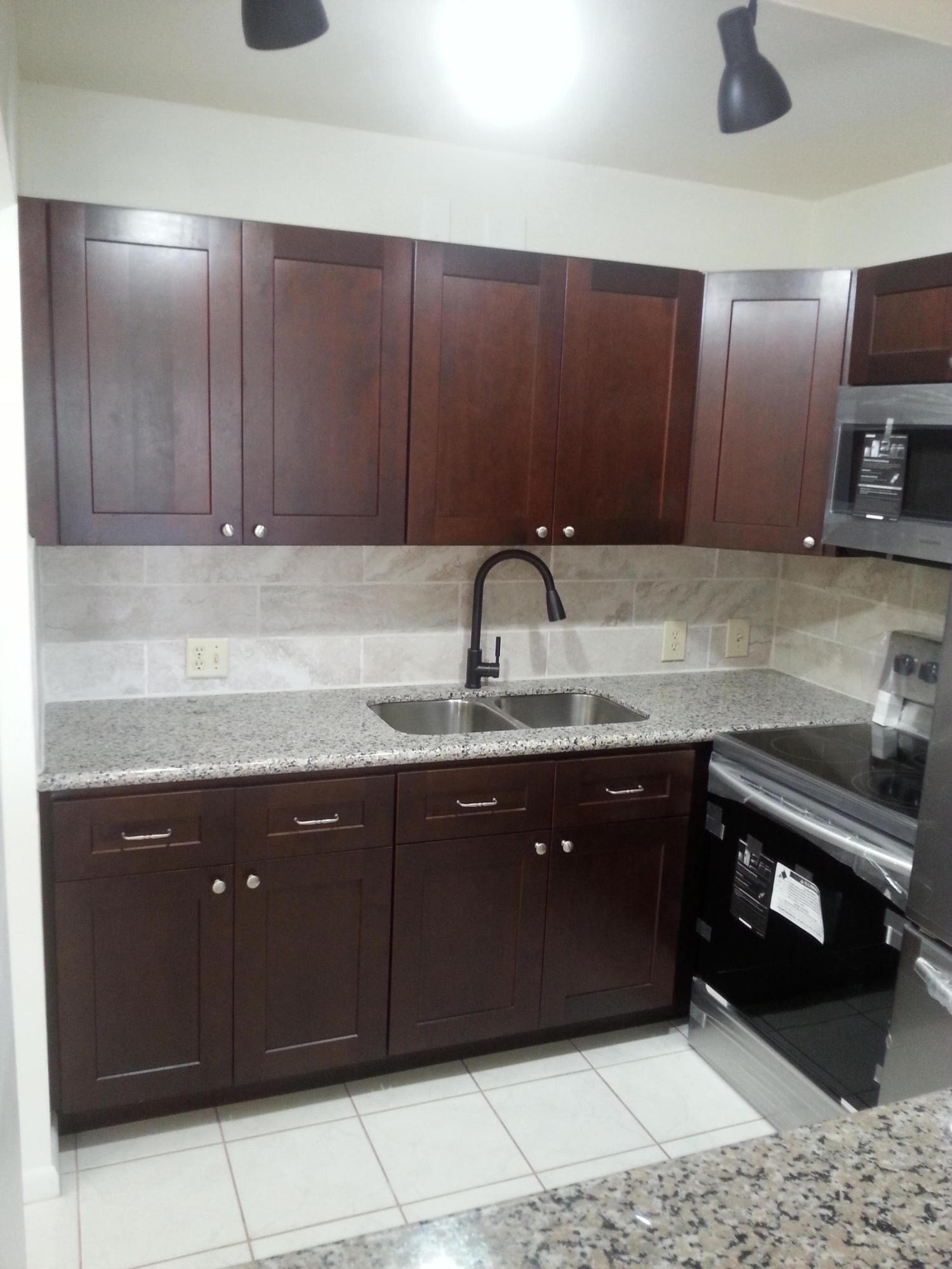 50 Preston F Boca Raton, FL 33434 - Photo 4 of 37 kitchen