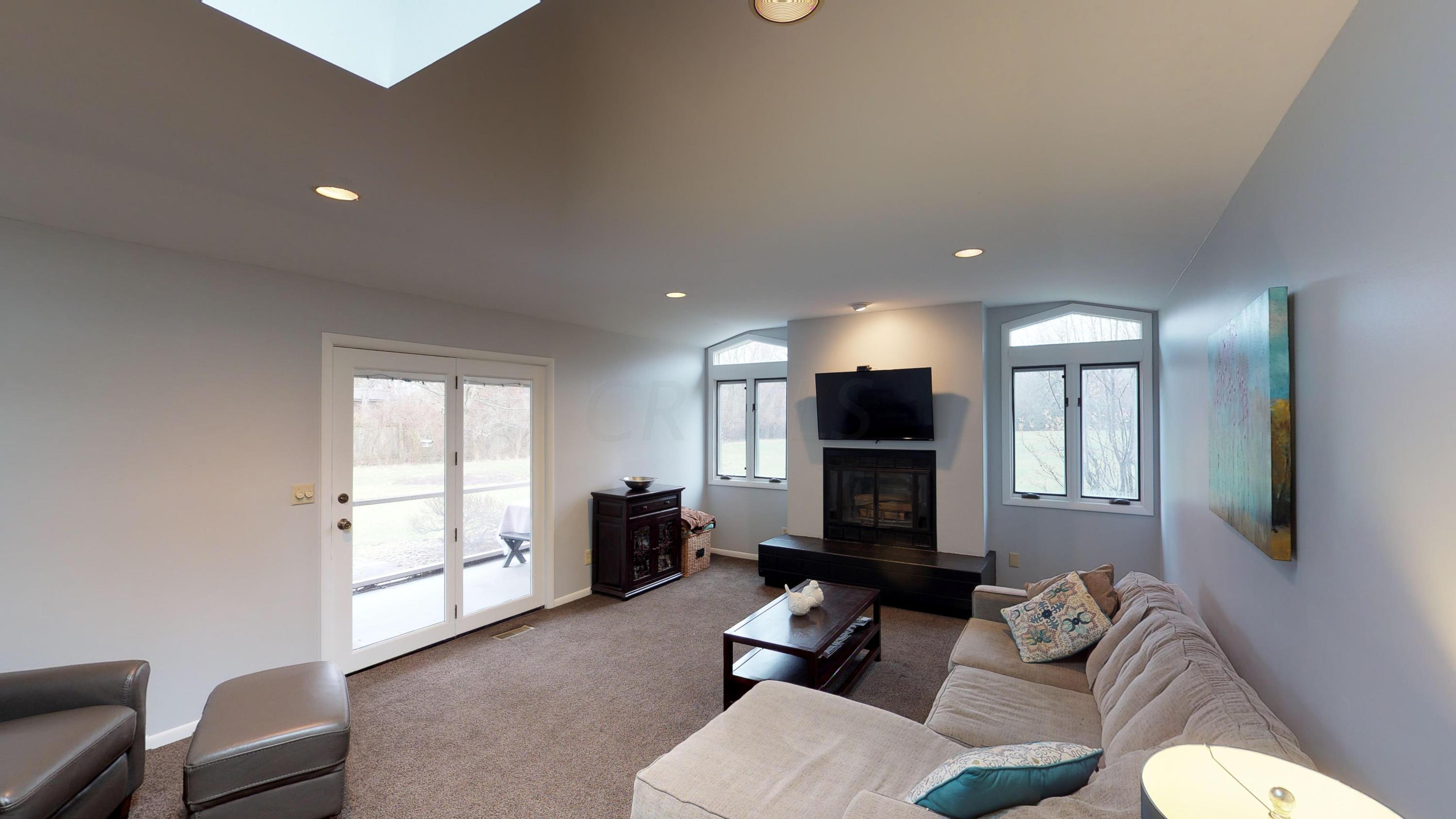 4364 Dublin Road Columbus, OH 43221 - Photo 4 of 20 Gallery Image 4