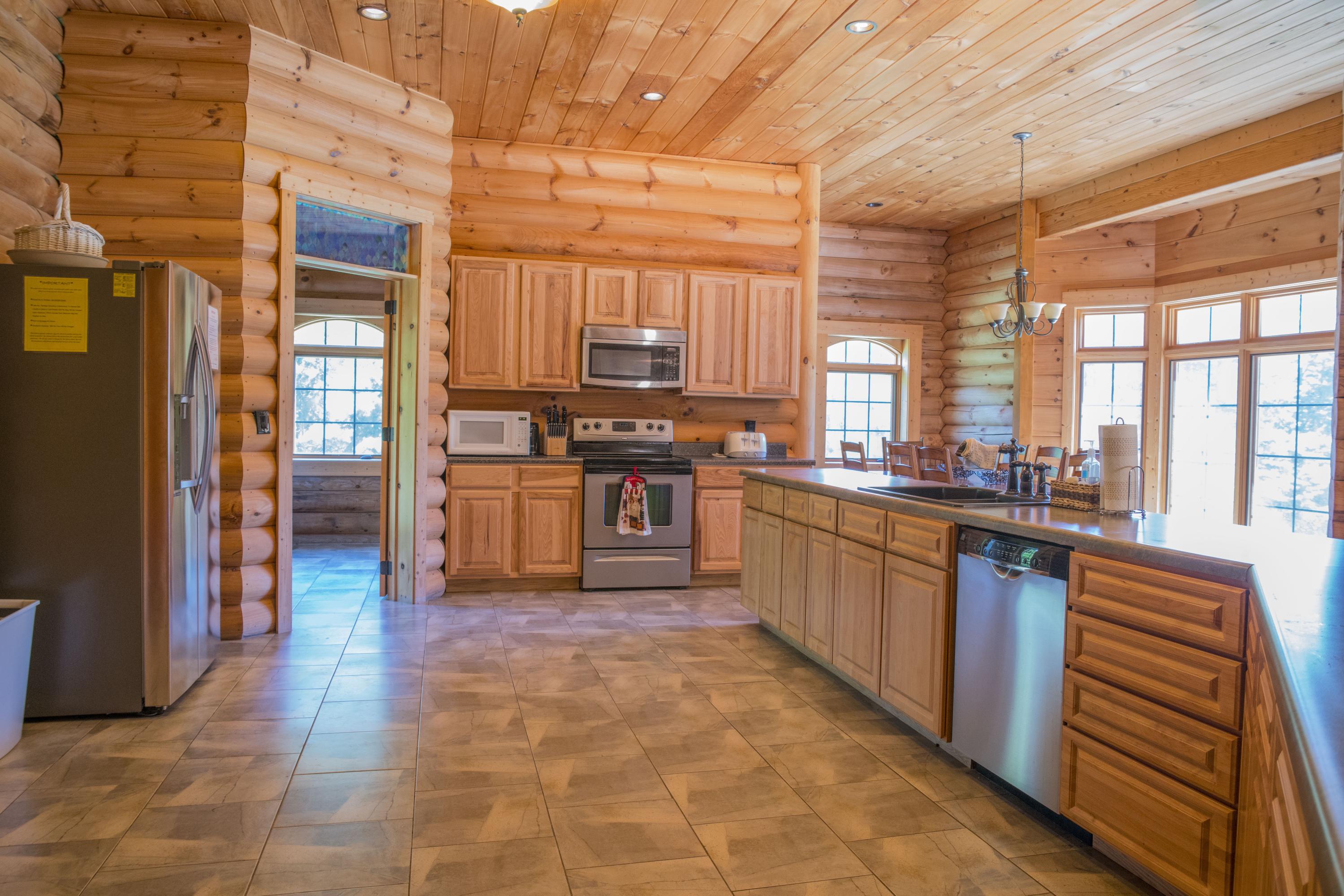 302 High Point Road Moneta, VA 24121 - Photo 9 of 48 07