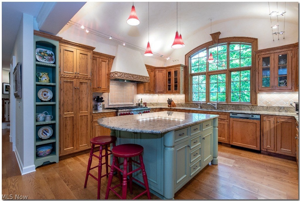 615 Falls Road Chagrin Falls, OH 44022 - Photo 7 of 28 Gallery Image 7