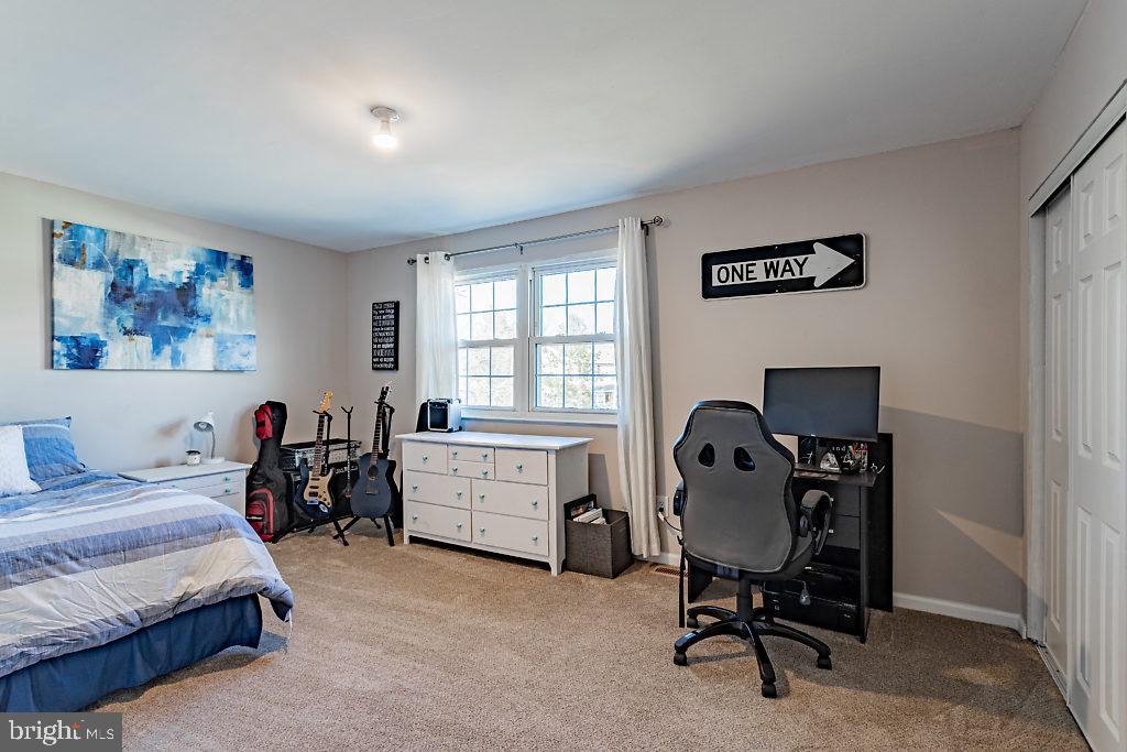 69 Hartford Road Sewell, NJ 08080 - Photo 21 of 26 2nd Bedroom