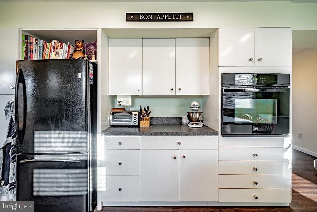 69 Hartford Road Sewell, NJ 08080 - Photo 10 of 26 Kitchen