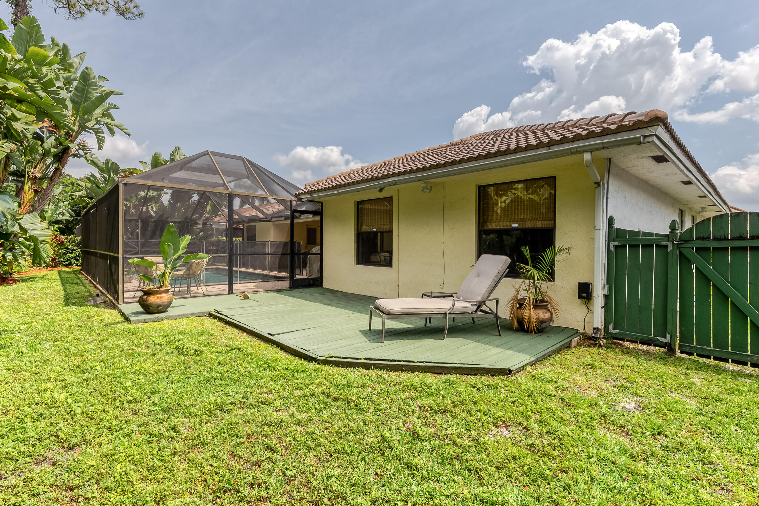 22323 Martella Avenue Boca Raton, FL 33433 - Photo 31 of 39 BACKYARD