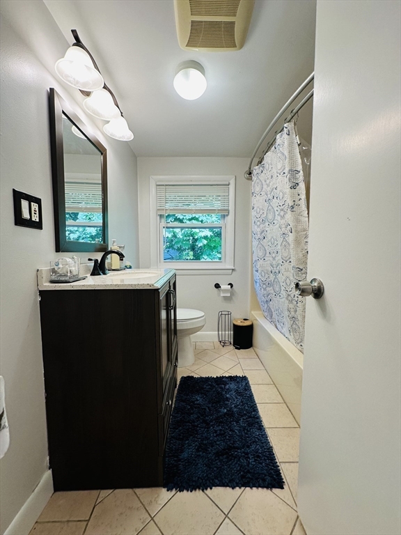 20 Rockview Road, Unit 4 Quincy, MA 02169 - Photo 17 of 25