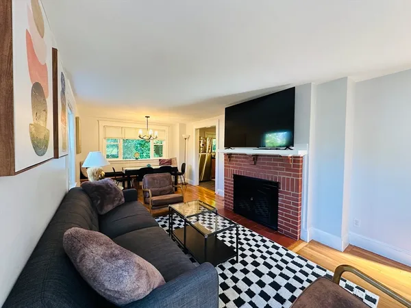 $3,100 | 20 Rockview Road, Unit 4, Quincy, MA 02169
