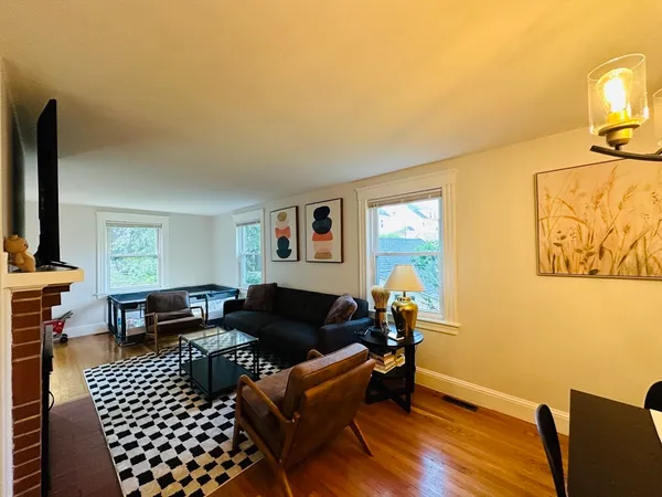 $3,100 | 20 Rockview Road, Unit 4, Quincy, MA 02169