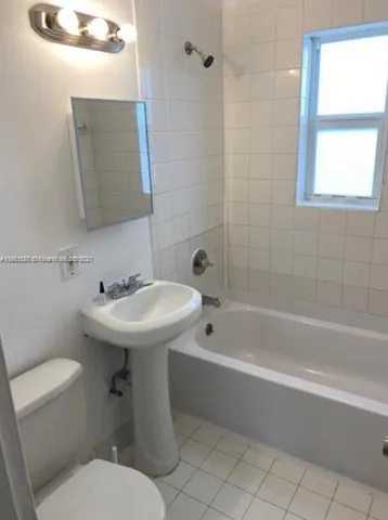 $2,400 | 315 Northwest 84th Terrace, Unit 315, Miami, FL 33150