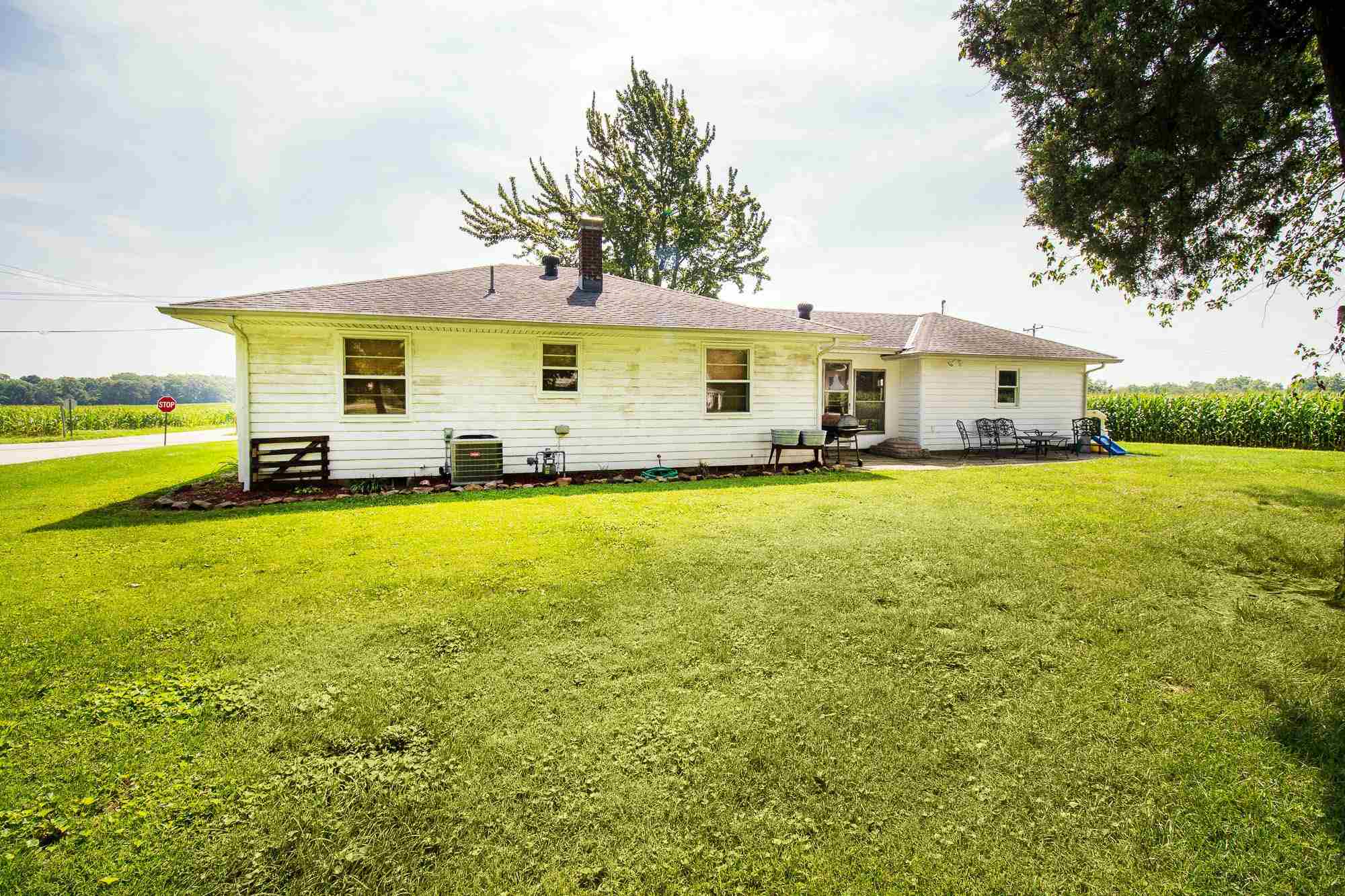 10499 N Road Elberfeld, IN 47613 - Photo 21 of 31 Gallery Image 21