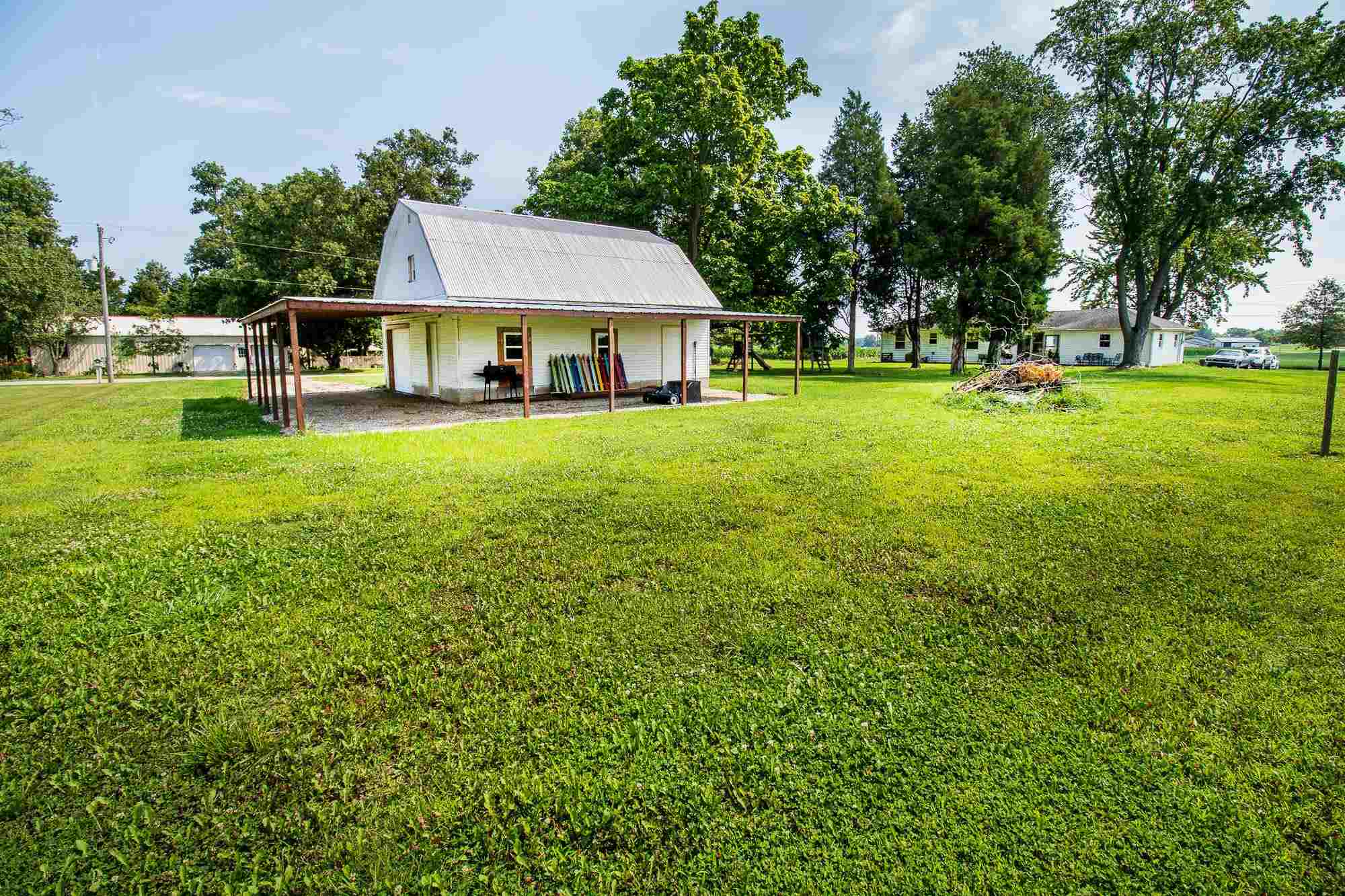 10499 N Road Elberfeld, IN 47613 - Photo 24 of 31 Gallery Image 24