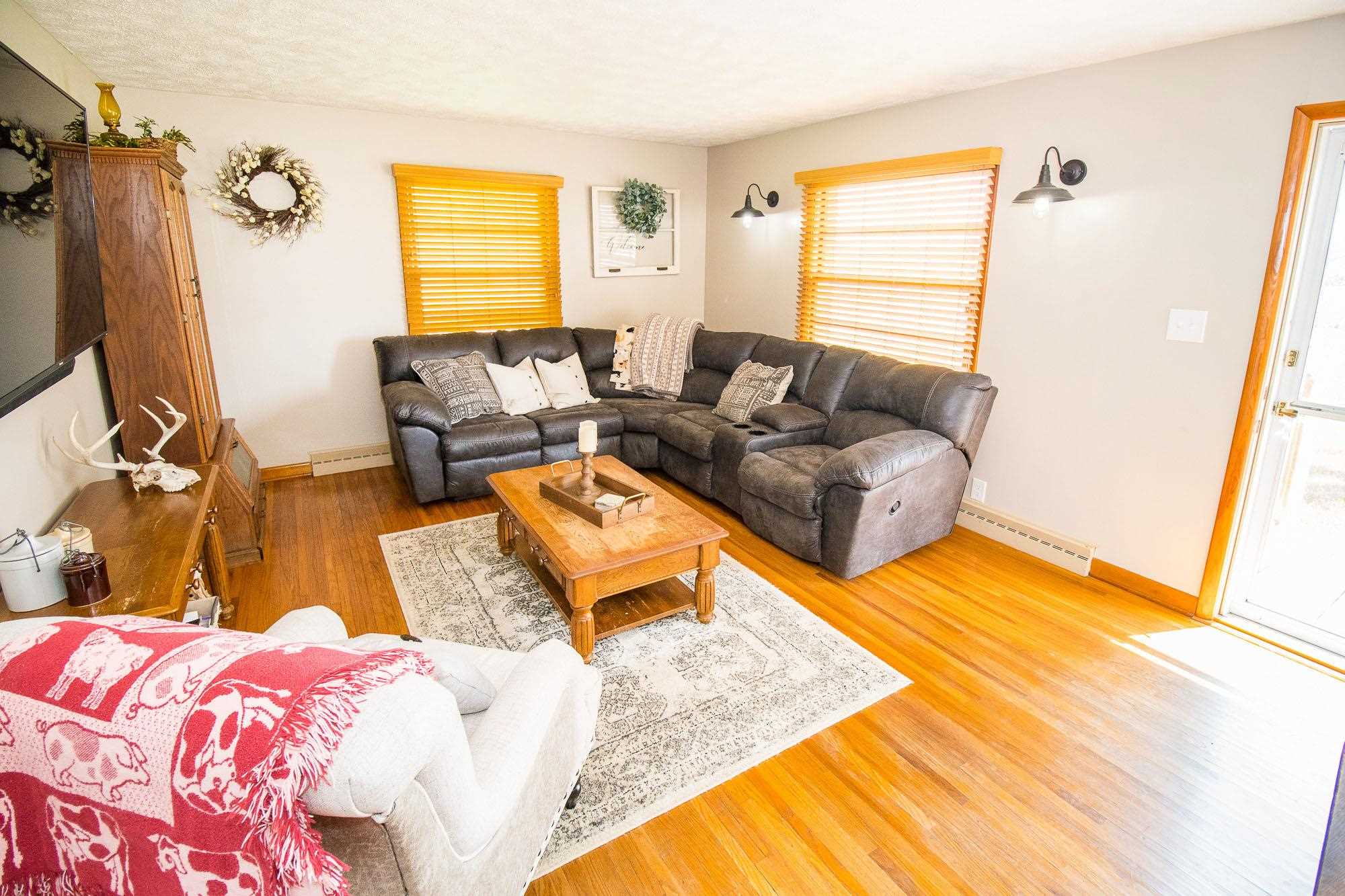 10499 N Road Elberfeld, IN 47613 - Photo 7 of 31 Gallery Image 7