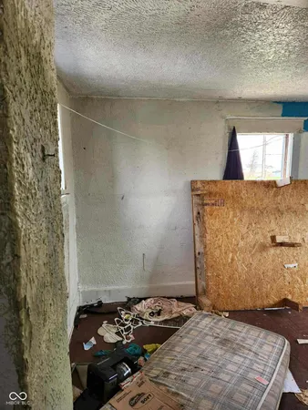 $15,500 | 410 North Main Street, Lynn, IN 47355