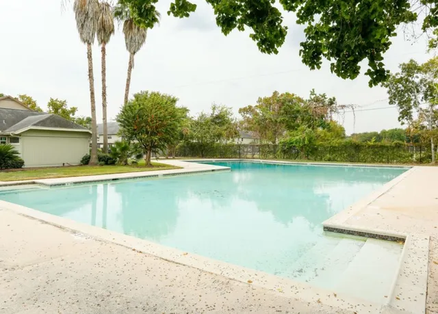 $153,900 | 1701 Upland Drive, Unit 184, Houston, TX 77043