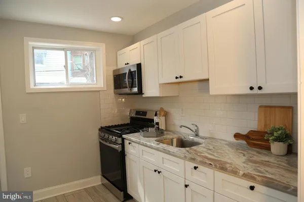 $2,000 | 1930 South Beechwood Street, Philadelphia, PA 19145