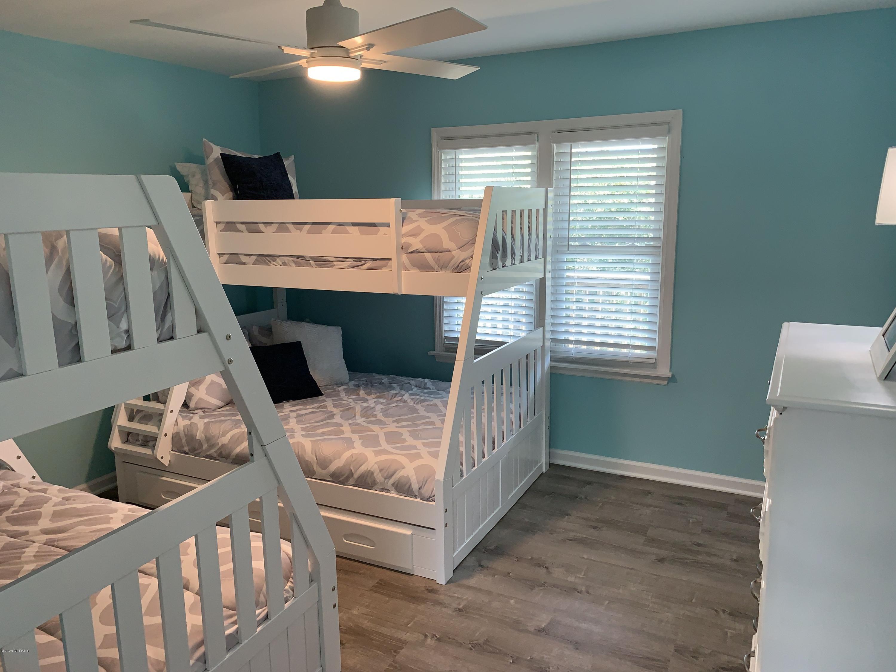 68 E Ridge Surf City, NC 28445 - Photo 20 of 40 20_21_5f387b3092265_8860