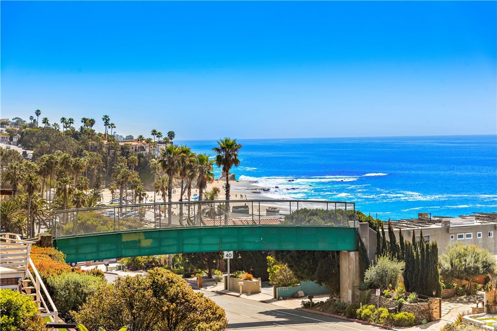 31004 Aliso Circle Laguna Beach, CA 92651 - Photo 25 of 28 a view of a lake with a outdoor space