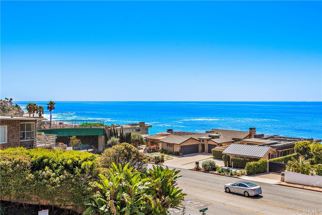 31004 Aliso Circle Laguna Beach, CA 92651 - Photo 26 of 28 a view of a ocean with city