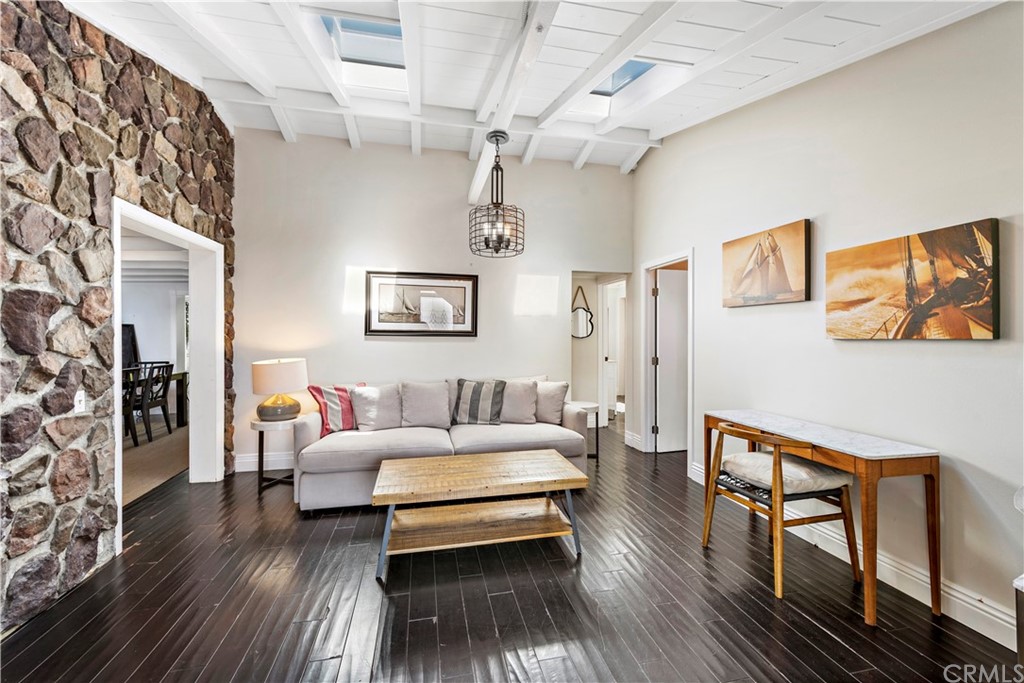 31004 Aliso Circle Laguna Beach, CA 92651 - Photo 9 of 28 a living room with furniture and wooden floor