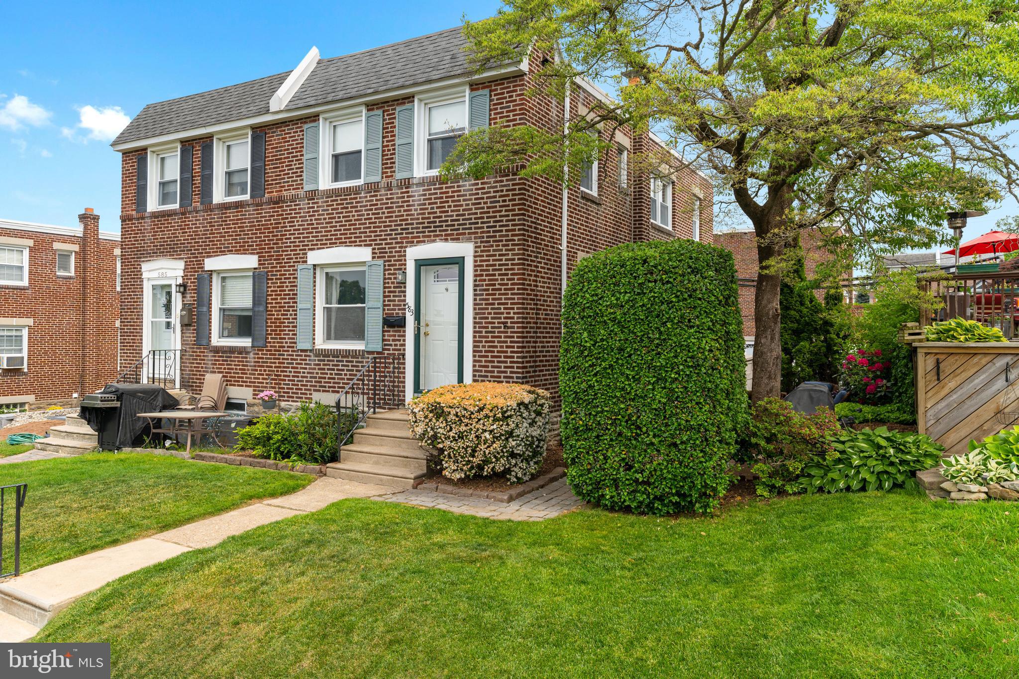 583 Pedley Road Philadelphia, PA 19128 - Photo 3 of 36 Gallery Image 3