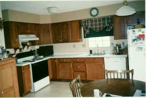 287 Randy Lane Coraopolis, PA 15108 - Photo 5 of 5 Gallery Image 5