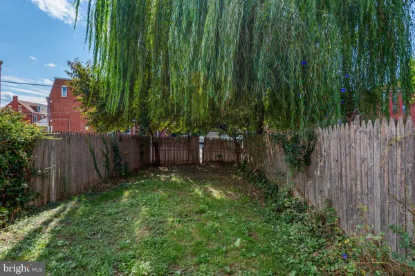 $285,000 | 246 East Walnut Street, Lancaster, PA 17602