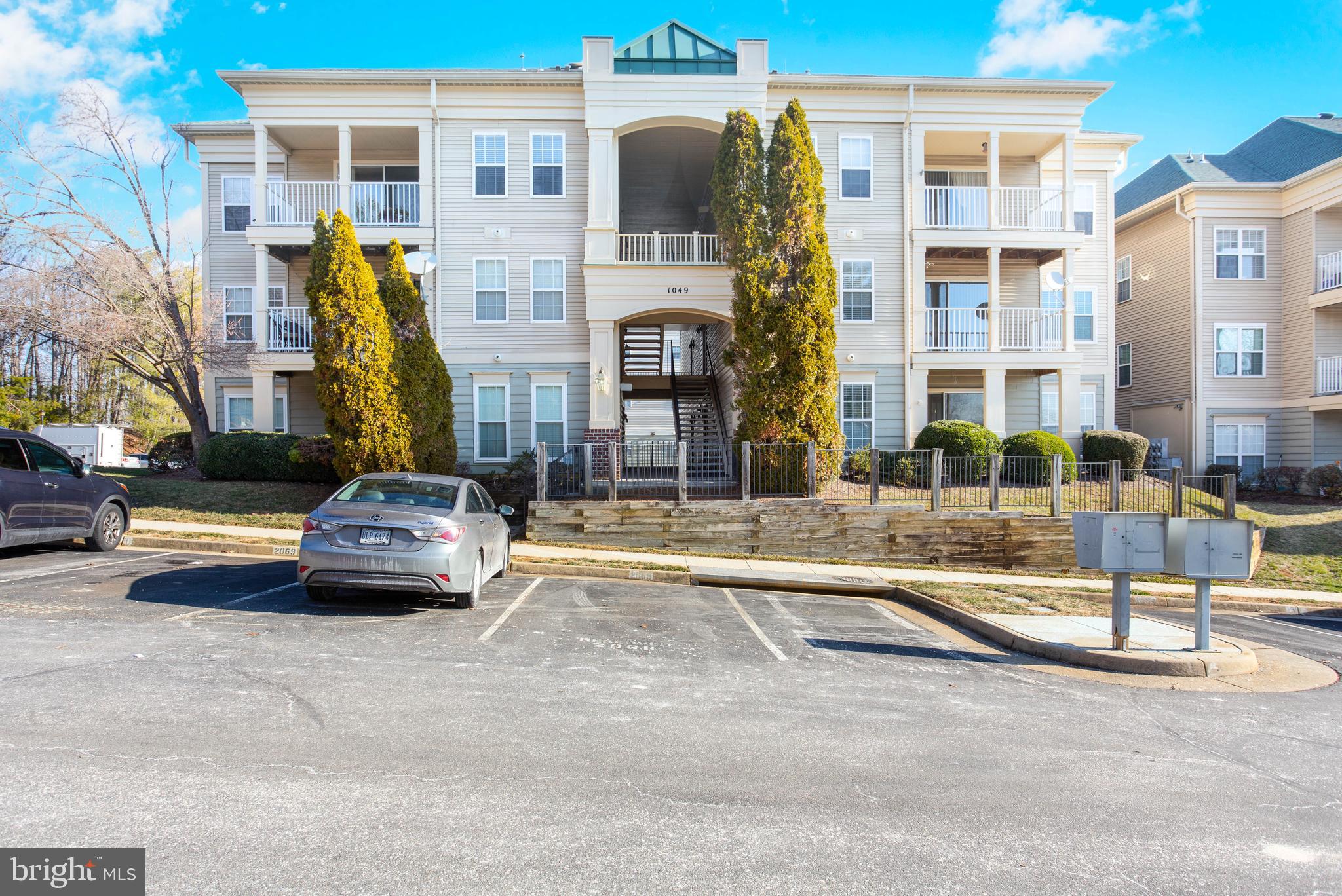 1049 Gardenview Loop, Unit 201 Woodbridge, VA 22191 - Photo 1 of 16 Welcome to the Summer House II Condos