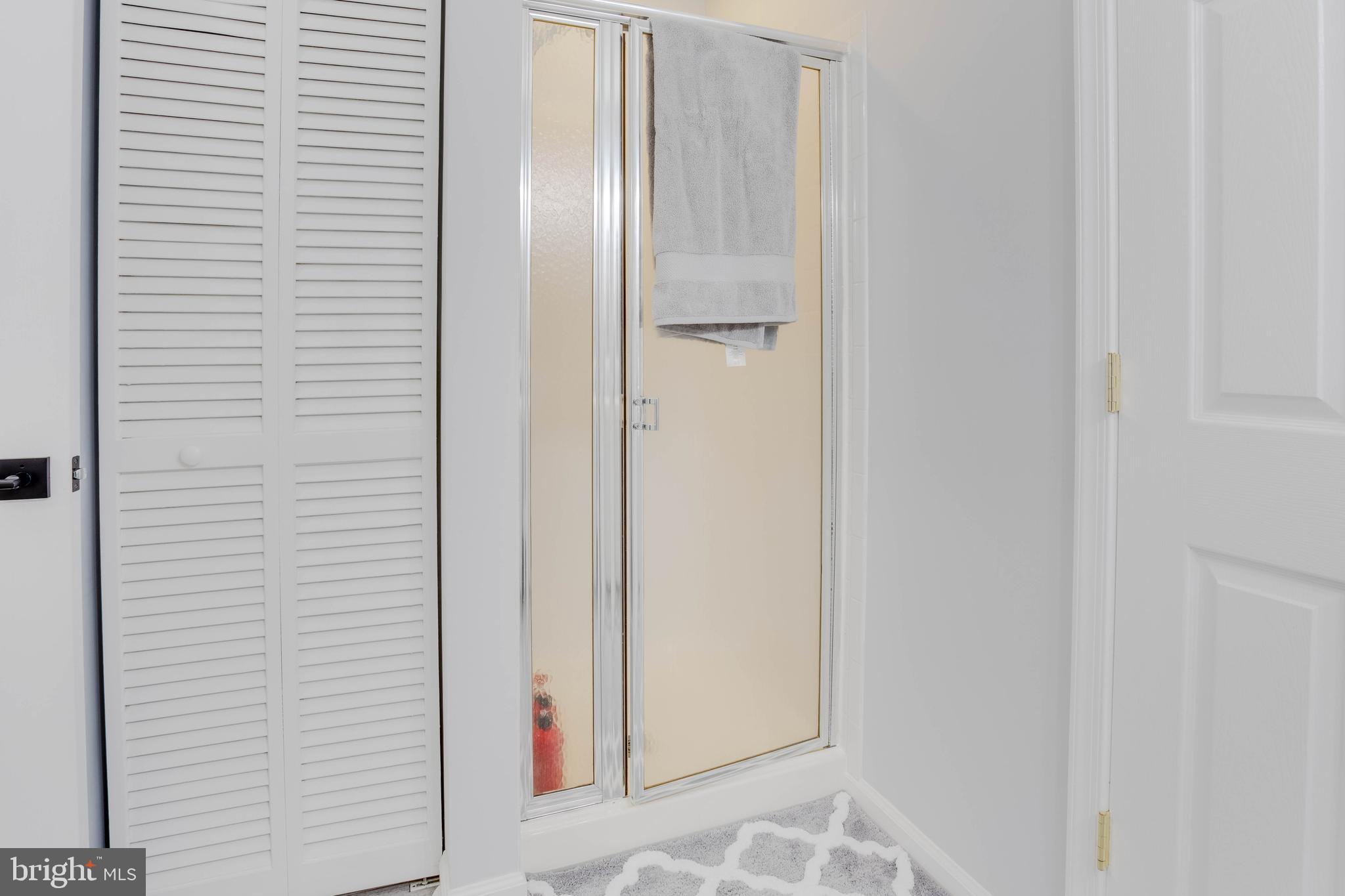 1049 Gardenview Loop, Unit 201 Woodbridge, VA 22191 - Photo 14 of 16 a view of a bathroom