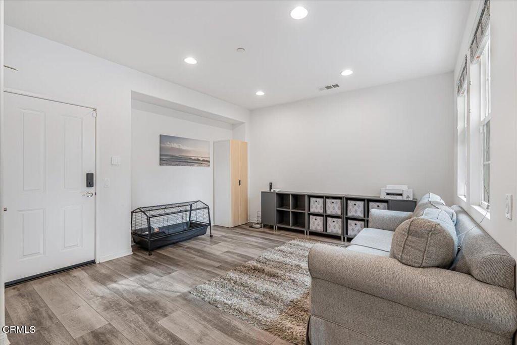 3027 North Oxnard Boulevard Oxnard, CA 93036 - Photo 12 of 44 23-DSC09270