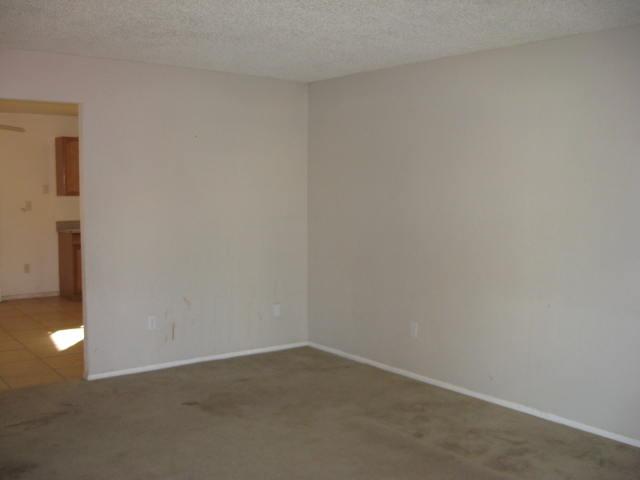 4923 West Berkeley Road Phoenix, AZ 85035 - Photo 3 of 13 living room