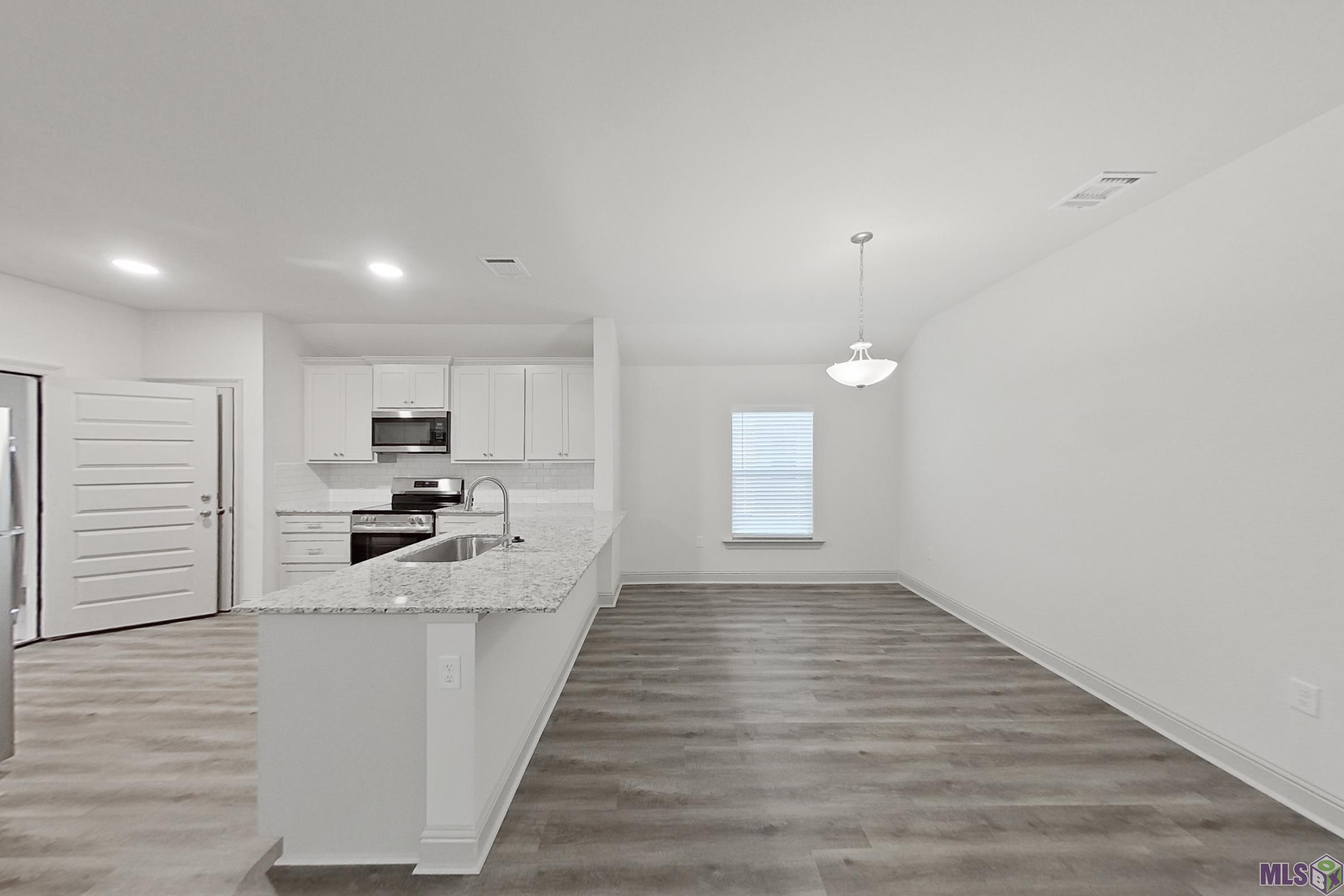17647 Carlisle Avenue Baton Rouge, LA 70817 - Photo 6 of 22