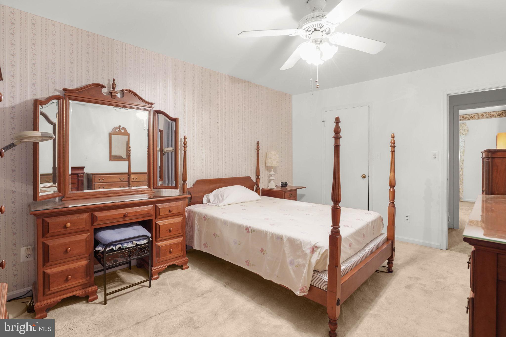 99 Oak Shade Road Gaithersburg, MD 20878 - Photo 13 of 26 Gallery Image 13