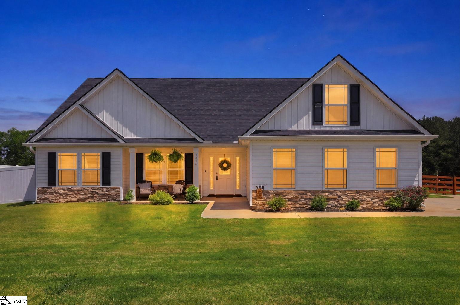 142 Peachtree Road Boiling Springs, SC 29316 - Photo 2 of 38