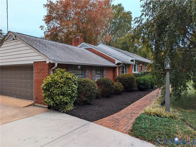 a house that has a lot of plants in it