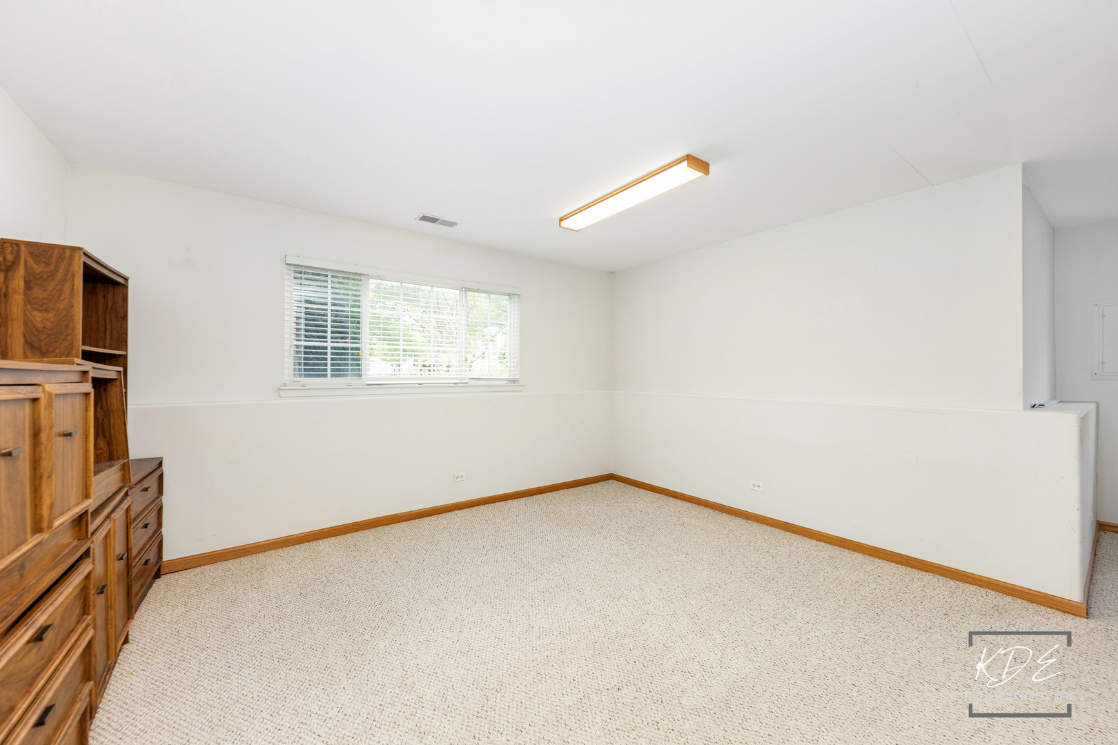 2330 Twilight Drive Aurora, IL 60503 - Photo 20 of 27 a view of an empty room with a window