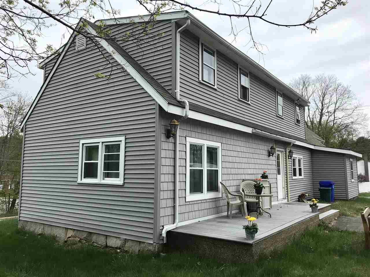 928 Mammoth Road Manchester, NH 03104 - Photo 1 of 40 Gallery Image 1