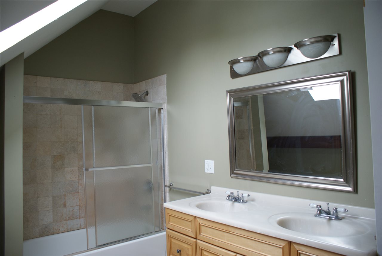 928 Mammoth Road Manchester, NH 03104 - Photo 32 of 40 Gallery Image 32